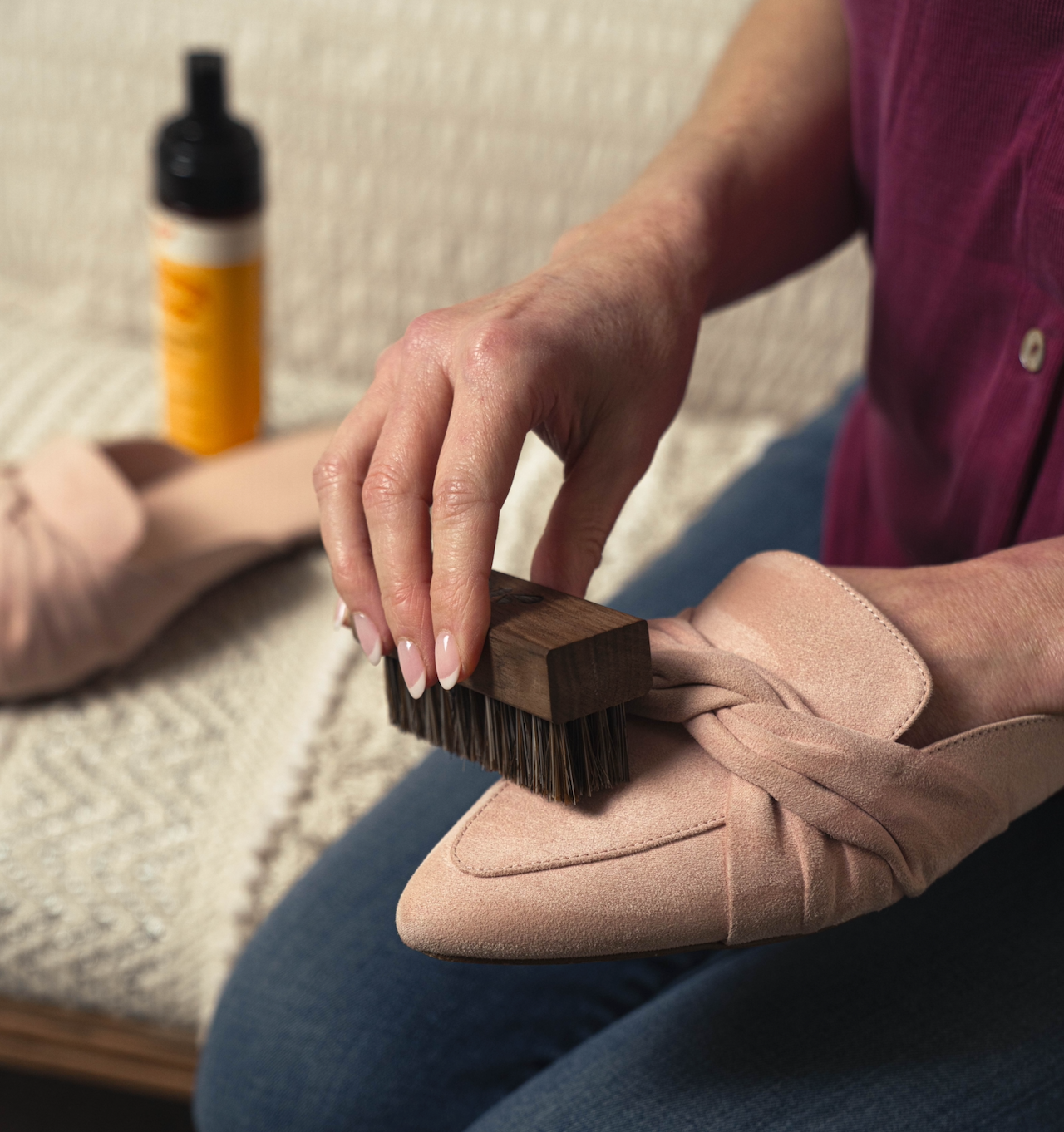 suede nubuck cleaner how to polish suede leather shoes