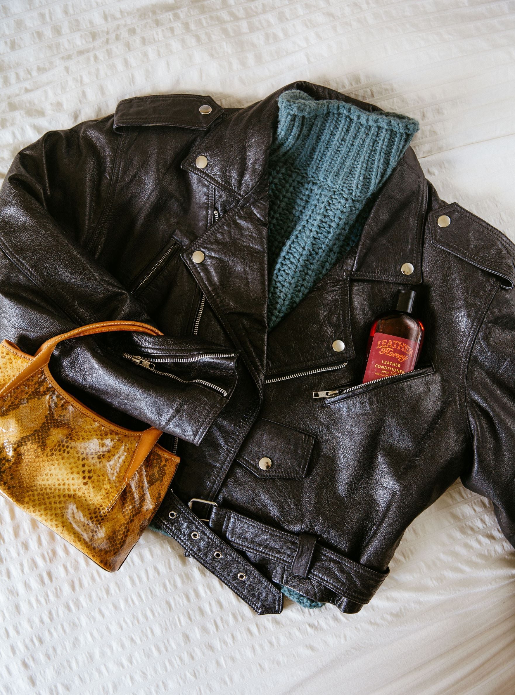How to care for leather like dark leather items